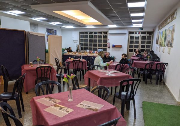 אסיפת הורים – בית קפה משפחתי